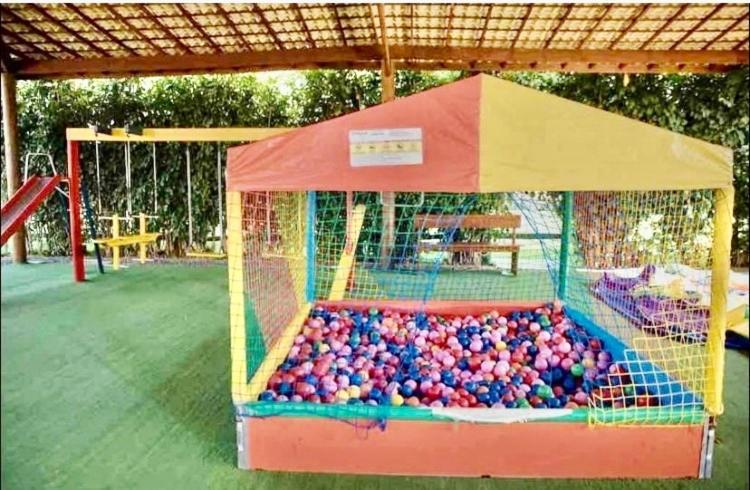 Temporada Pe Na Areia Guarajuba Apartment Ngoại thất bức ảnh